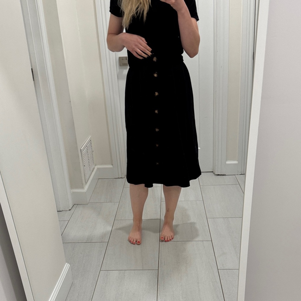 Chic Black Midi Dress with Button Detail